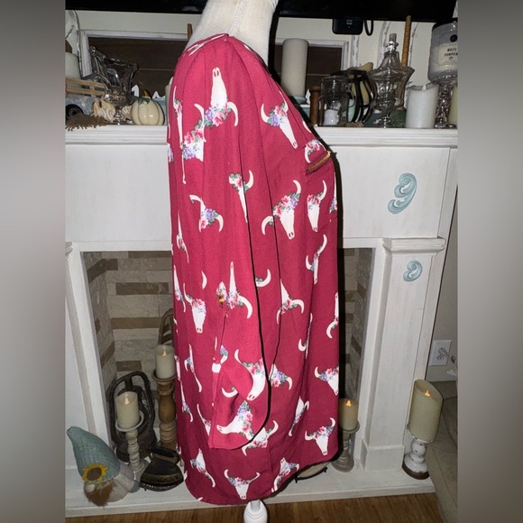 Wishful Park Floral Cattle Skull Motif Maroon Blouse Size XL WORN ONCE!🔥 - Picture 2 of 6